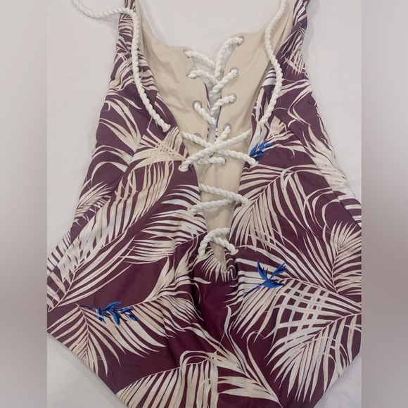 NWT Tavik Monahan One Piece Swimsuit, Size L - Picture 5 of 8